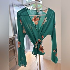 Green Aritzia wrap top!